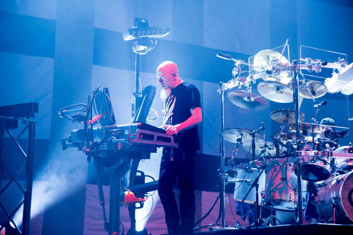Dream Theater - Images, Words & Beyond @ Lotto Arena, picture 12, photographed by Tom Vanduffel - FrontView Magazine