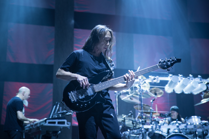 Dream Theater - Images, Words & Beyond @ Lotto Arena, picture 14, photographed by Tom Vanduffel - FrontView Magazine