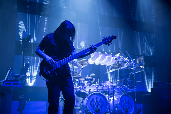 Dream Theater - Images, Words & Beyond @ Lotto Arena, picture 30, photographed by Tom Vanduffel - FrontView Magazine