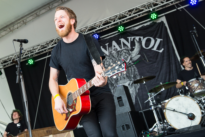 Tim Vantol @ Groezrock 2017, picture 3, photographed by Dorien Goetschalckx - FrontView Magazine