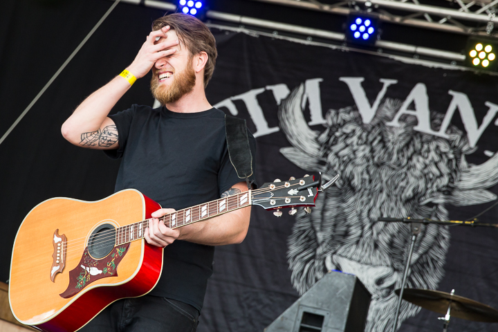 Tim Vantol @ Groezrock 2017, picture 7, photographed by Dorien Goetschalckx - FrontView Magazine