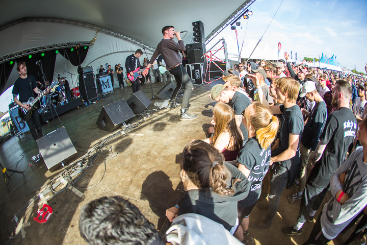 Boston Manor @ Groezrock 2017, picture 2, photographed by Dorien Goetschalckx - FrontView Magazine