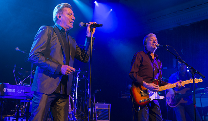 Soulsister @ De Casino, picture 2, photographed by dirk janssens - FrontView Magazine