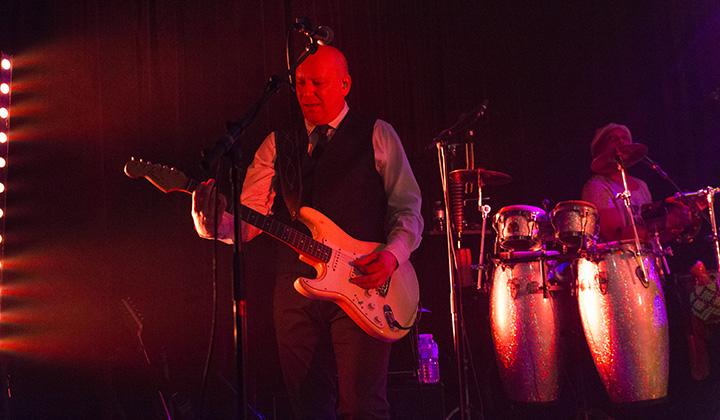 Soulsister @ De Casino, picture 5, photographed by dirk janssens - FrontView Magazine