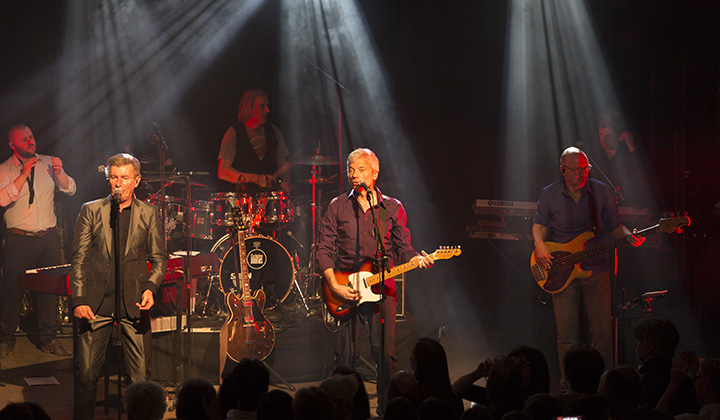 Soulsister @ De Casino, picture 21, photographed by dirk janssens - FrontView Magazine