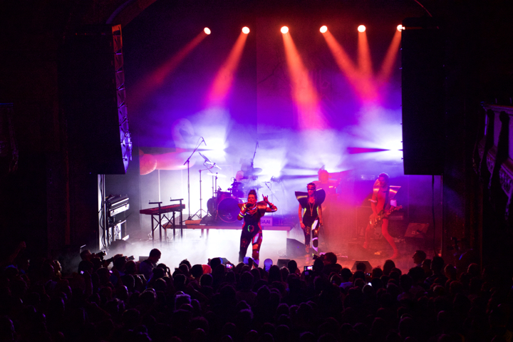 Kenji Minogue @ Vooruit, picture 11, photographed by Bart Baevegems - FrontView Magazine
