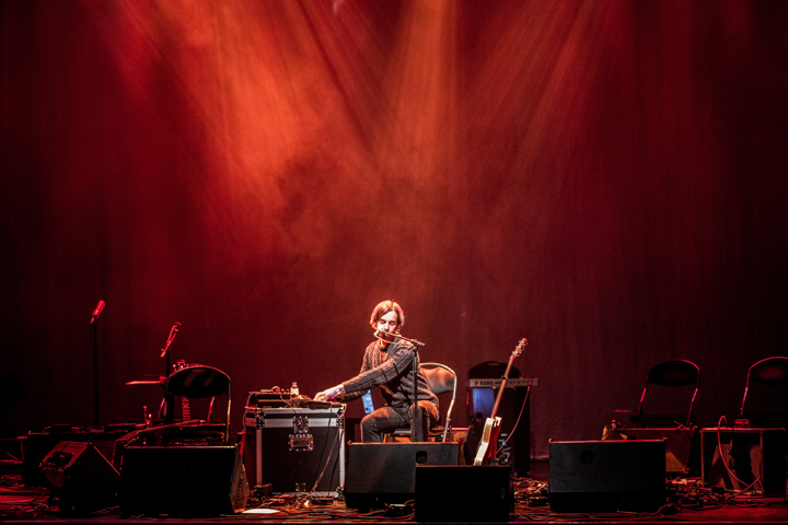 Will Samson & ILLUMININE @ Het Depot, picture 6, photographed by Raf Degeest - FrontView Magazine