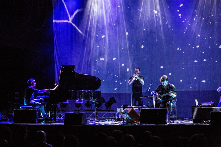 Will Samson & ILLUMININE @ Het Depot, picture 18, photographed by Raf Degeest - FrontView Magazine