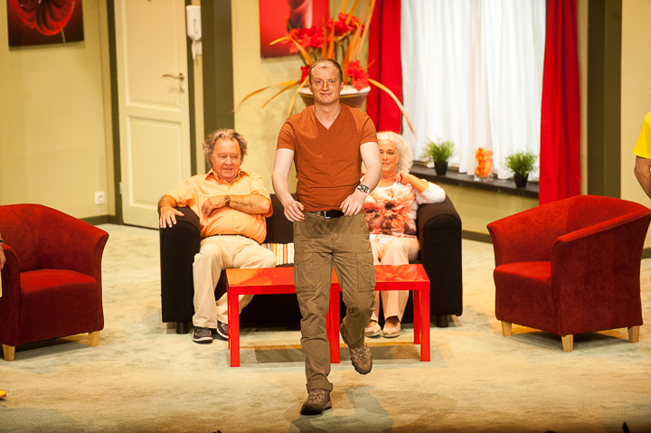 Première Ik wil maar ik kan niet @ echt Antwaarps teater, picture 54, photographed by Goele Bormans - FrontView Magazine