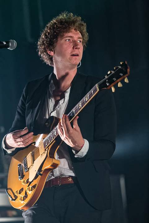 The Kooks @ Ancienne Belgique, picture 6, photographed by Edwin Houdevelt - FrontView Magazine
