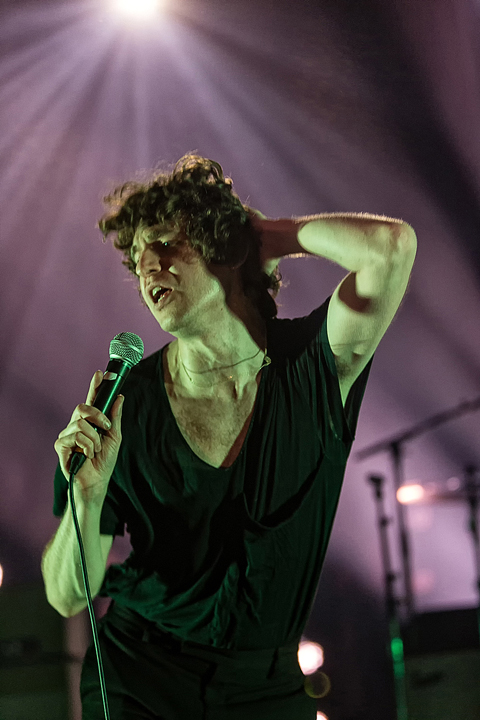 The Kooks @ Ancienne Belgique, picture 20, photographed by Edwin Houdevelt - FrontView Magazine