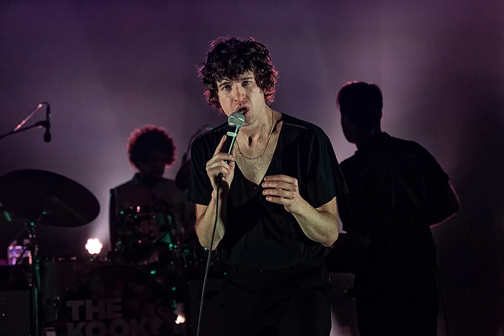 The Kooks @ Ancienne Belgique, picture 22, photographed by Edwin Houdevelt - FrontView Magazine