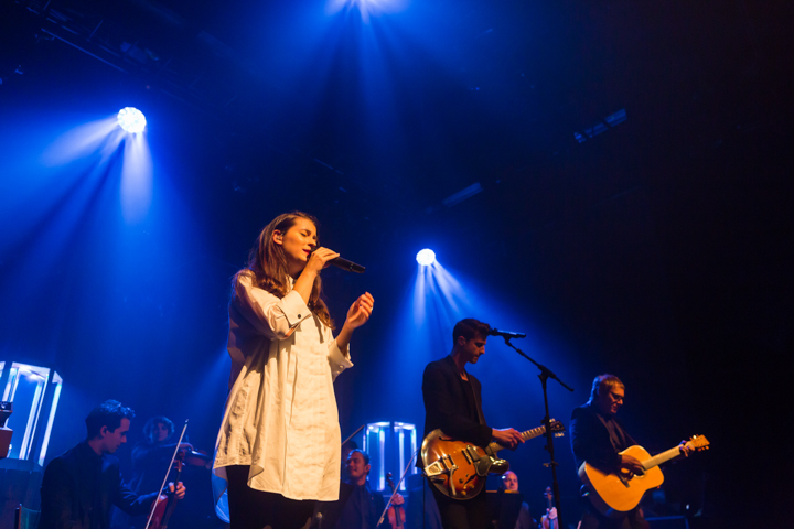 Hooverphonic @ Het Depot, picture 9, photographed by Kristof Hayen - FrontView Magazine