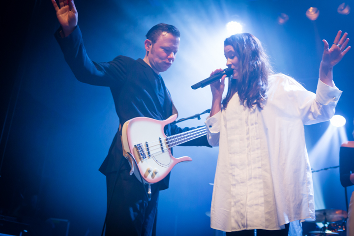 Hooverphonic @ Het Depot, picture 13, photographed by Kristof Hayen - FrontView Magazine