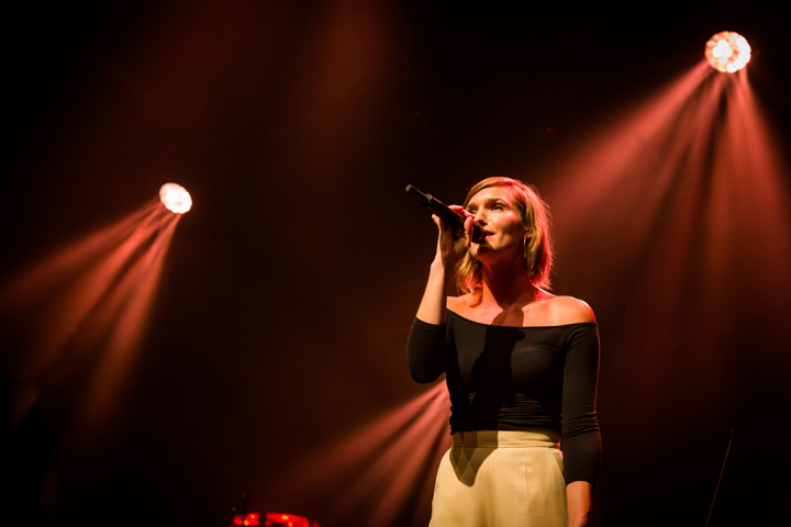 Hooverphonic @ Het Depot, picture 14, photographed by Kristof Hayen - FrontView Magazine