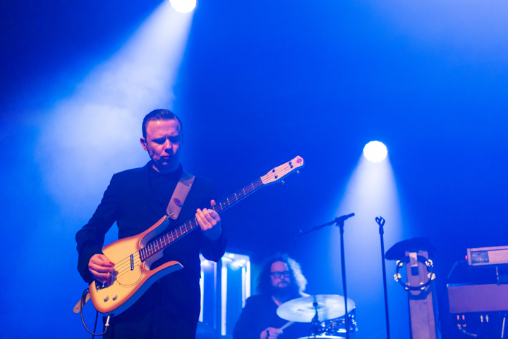 Hooverphonic @ Het Depot, picture 16, photographed by Kristof Hayen - FrontView Magazine