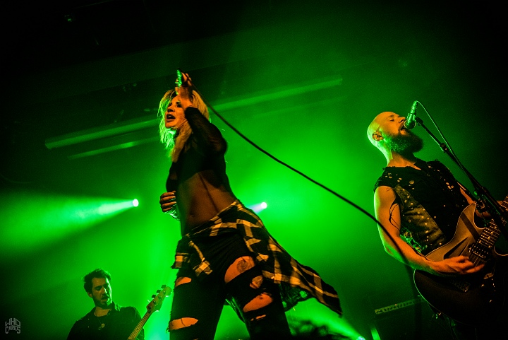 The Charm the Fury @ Club de B Torhout, picture 11, photographed by Luc Luyten - FrontView Magazine