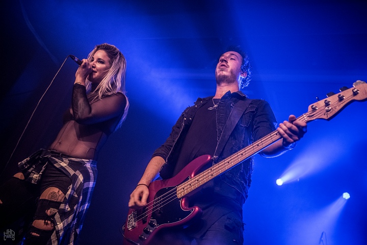 The Charm the Fury @ Club de B Torhout, picture 33, photographed by Luc Luyten - FrontView Magazine