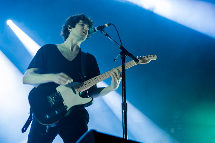 The Kooks @ 013, picture 5, photographed by Erwin Evrard - FrontView Magazine
