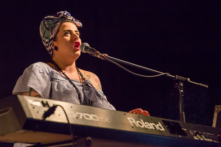 Davina & the Vagabonds (USA) @ Duvelblues, picture 7, photographed by Marc Verdonck - FrontView Magazine
