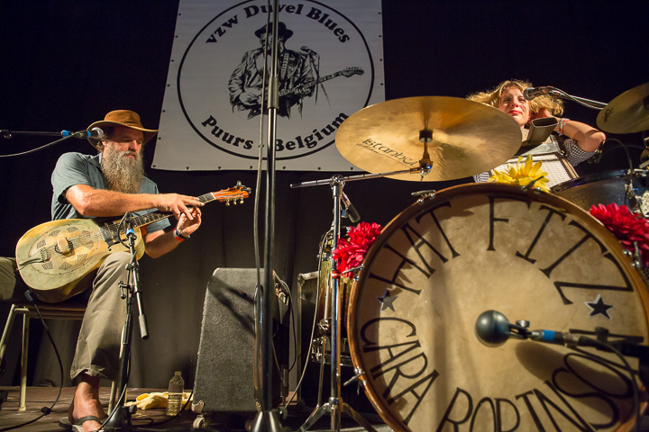 Hat Fitz & Cara (AUS/N-IRL) @ Duvelblues, picture 12, photographed by Marc Verdonck - FrontView Magazine