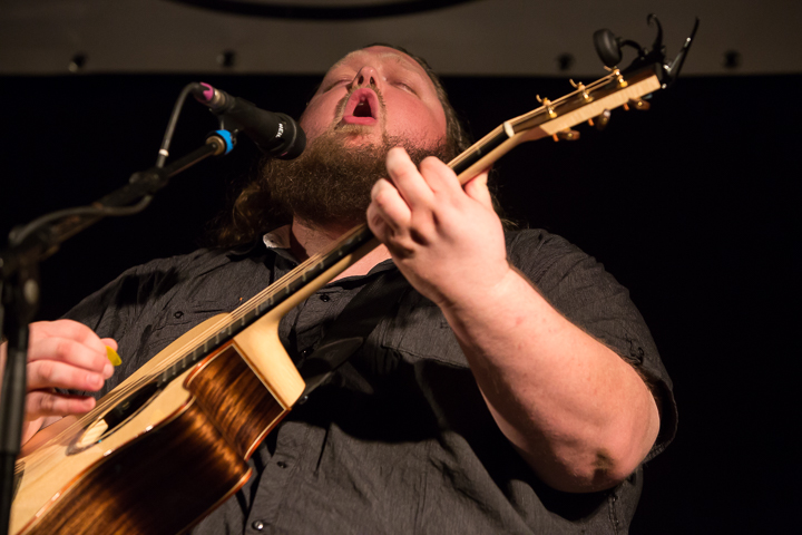 Matt Andersen (CAN) @ Duvelblues, picture 3, photographed by Marc Verdonck - FrontView Magazine