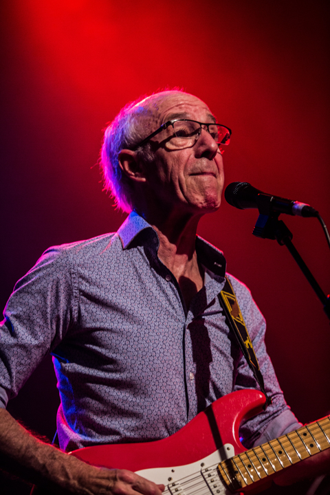 Raymond van het Groenewoud 40 jaar meisjes @ Het Depot, picture 6, photographed by Raf Degeest - FrontView Magazine
