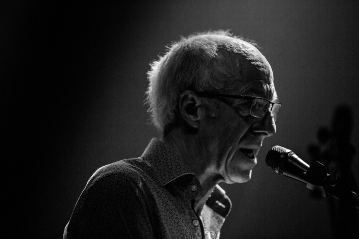 Raymond van het Groenewoud 40 jaar meisjes @ Het Depot, picture 16, photographed by Raf Degeest - FrontView Magazine