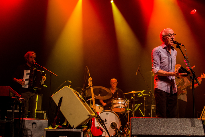 Raymond van het Groenewoud 40 jaar meisjes @ Het Depot, picture 22, photographed by Raf Degeest - FrontView Magazine