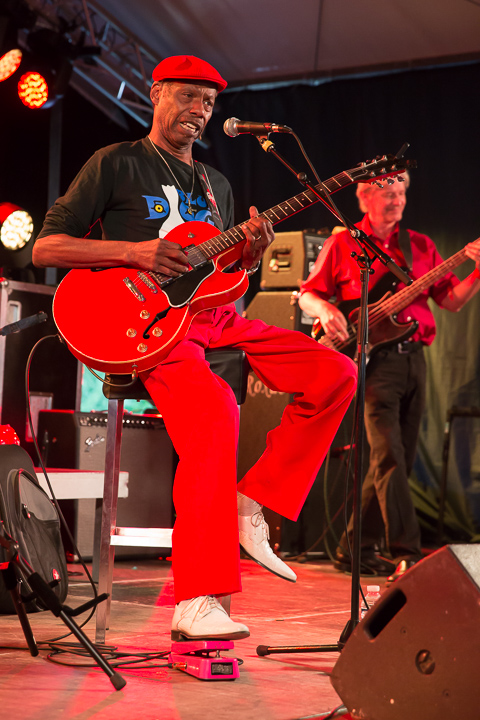 Walter Wolfman Washington (USA) @ Duvelblues, picture 1, photographed by Marc Verdonck - FrontView Magazine