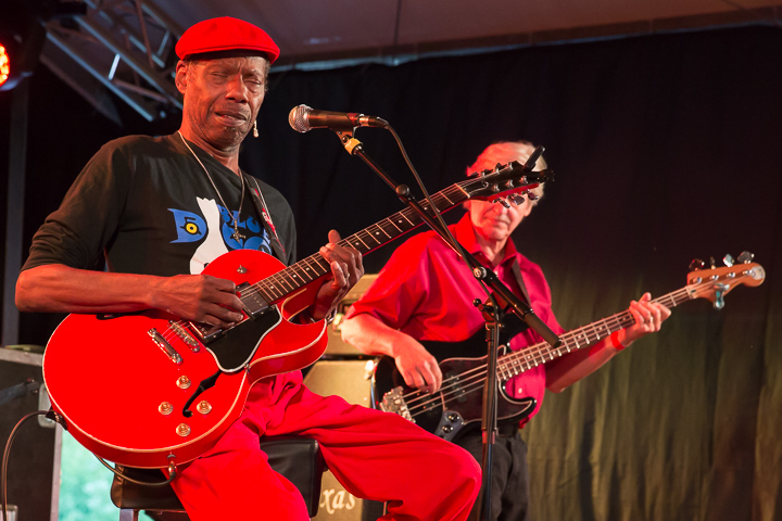 Walter Wolfman Washington (USA) @ Duvelblues, picture 2, photographed by Marc Verdonck - FrontView Magazine