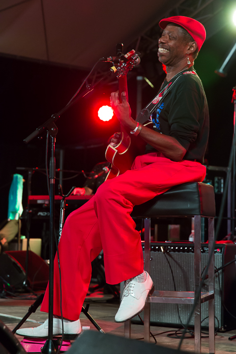 Walter Wolfman Washington (USA) @ Duvelblues, picture 4, photographed by Marc Verdonck - FrontView Magazine