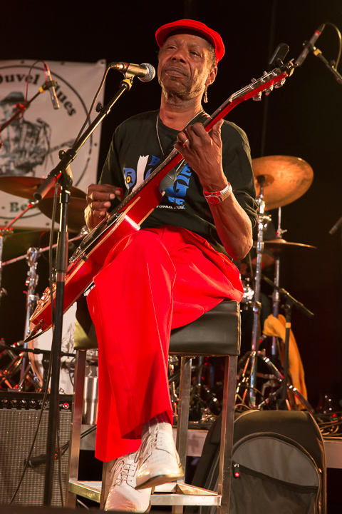 Walter Wolfman Washington (USA) @ Duvelblues, picture 13, photographed by Marc Verdonck - FrontView Magazine