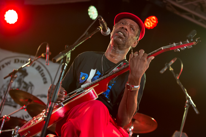 Walter Wolfman Washington (USA) @ Duvelblues, picture 27, photographed by Marc Verdonck - FrontView Magazine