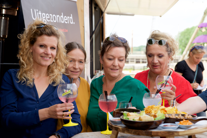 Ladies at the theatre persconferentie, Vapeurs! @ Antwerpen, foto 6, foto's door Bart Baevegems - FrontView Magazine