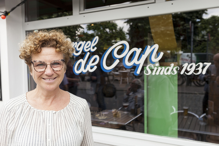 Cafe Beveren @ Fakkelteater, foto 8, foto's door Frank Lambrechts - FrontView Magazine