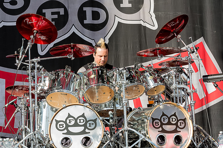 Five Finger Death Punch @ Rock Am Ring 2017, foto 13, foto's door Edwin Houdevelt - FrontView Magazine