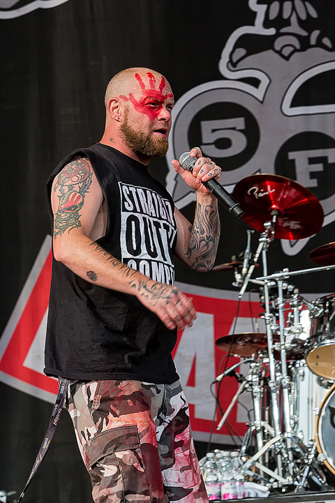 Five Finger Death Punch @ Rock Am Ring 2017, foto 18, foto's door Edwin Houdevelt - FrontView Magazine