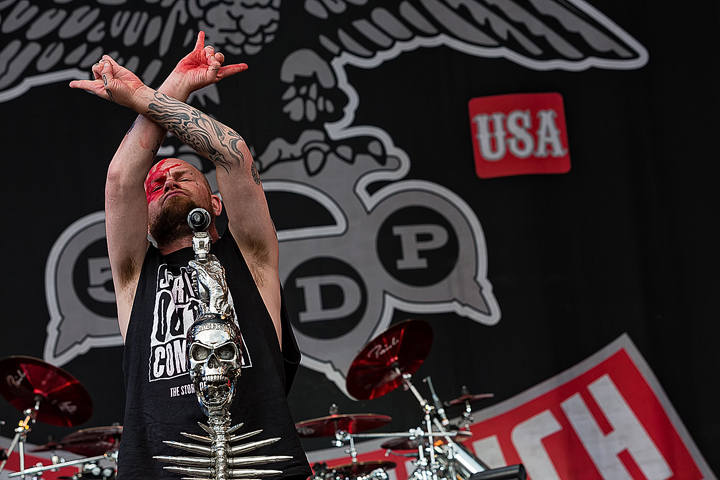 Five Finger Death Punch @ Rock Am Ring 2017, foto 19, foto's door Edwin Houdevelt - FrontView Magazine