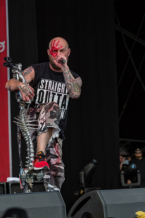 Five Finger Death Punch @ Rock Am Ring 2017, foto 23, foto's door Edwin Houdevelt - FrontView Magazine