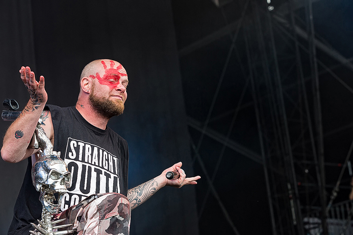 Five Finger Death Punch @ Rock Am Ring 2017, foto 27, foto's door Edwin Houdevelt - FrontView Magazine