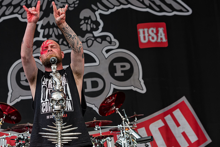 Five Finger Death Punch @ Rock Am Ring 2017, foto 29, foto's door Edwin Houdevelt - FrontView Magazine