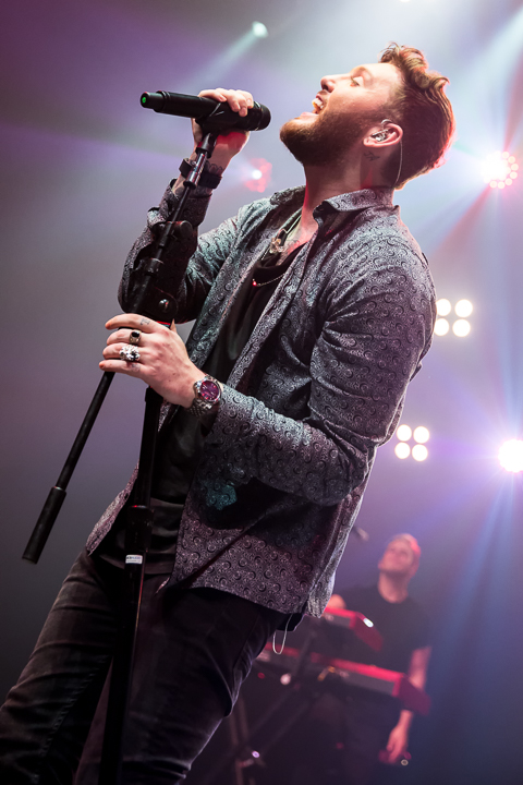 James Arthur @ Ancienne Belgique, picture 10, photographed by Dorien Goetschalckx - FrontView Magazine