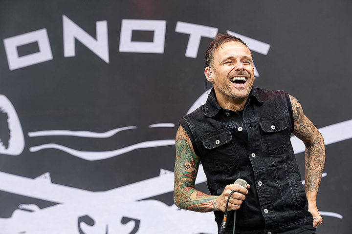 Donots @ Rock Am Ring 2017, foto 13, foto's door Edwin Houdevelt - FrontView Magazine