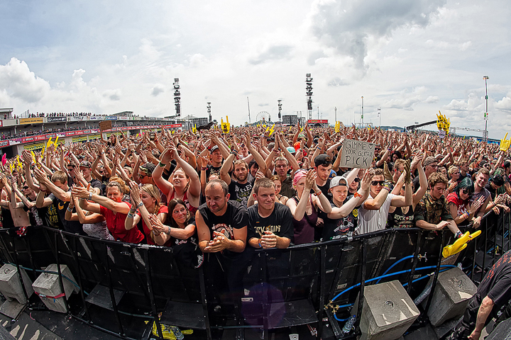 Donots @ Rock Am Ring 2017, foto 14, foto's door Edwin Houdevelt - FrontView Magazine
