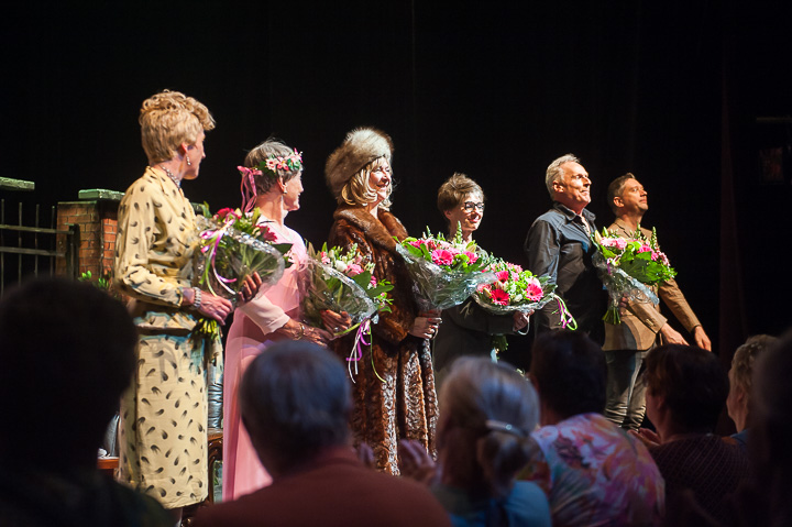 Het Kerkhofclubje @ Fakkeltheater - Rode zaal, picture 21, photographed by Goele Bormans - FrontView Magazine