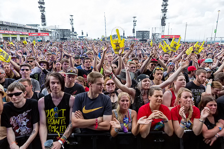 Lower Than Atlantis @ Rock Am Ring 2017, foto 3, foto's door Edwin Houdevelt - FrontView Magazine