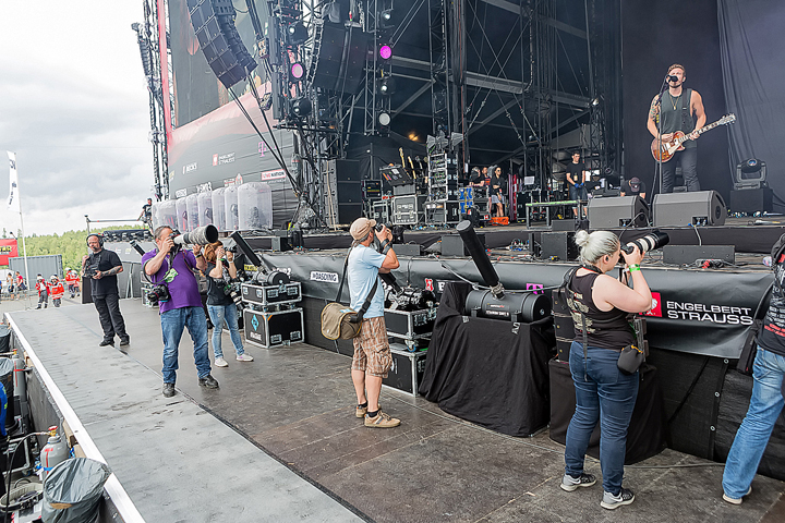 Lower Than Atlantis @ Rock Am Ring 2017, foto 4, foto's door Edwin Houdevelt - FrontView Magazine