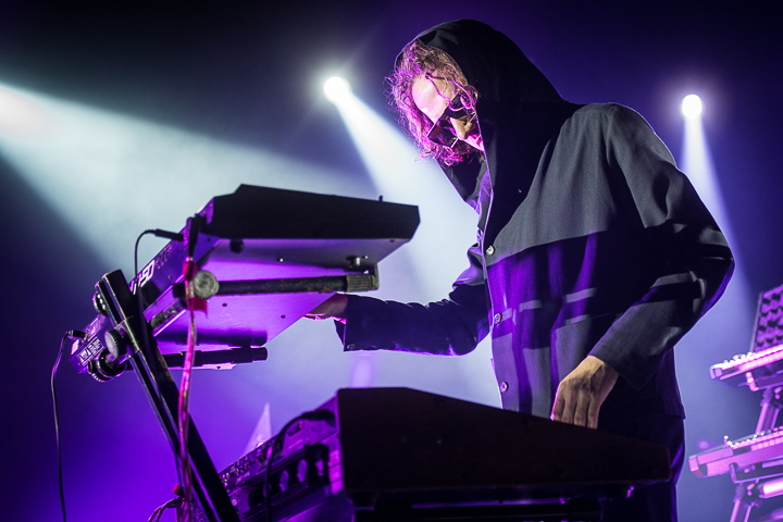 STIJN plays Prince @ Ancienne Belgique, picture 2, photographed by Jan van Hecke - FrontView Magazine