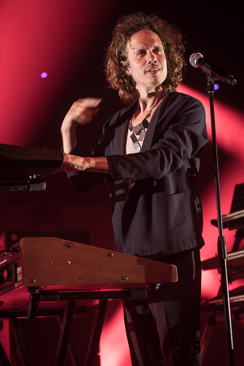 STIJN plays Prince @ Ancienne Belgique, picture 6, photographed by Jan van Hecke - FrontView Magazine